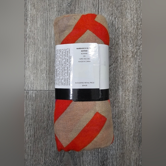 Michael Stars Scarf/Sarong- "Bonfire" *NWT* - Picture 3 of 3